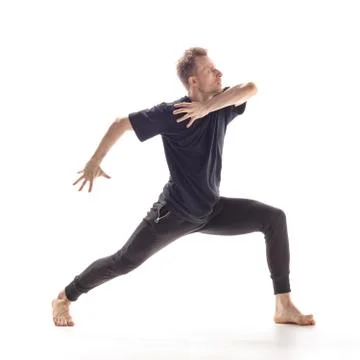 Young beautiful dancer posing in the studio Stock-Fotos