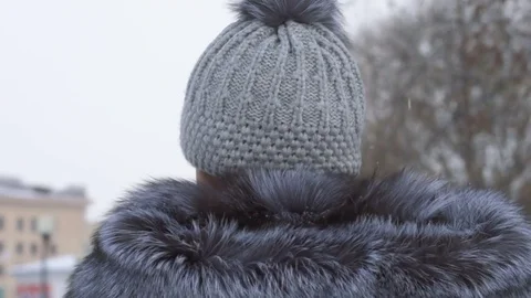 Young beautiful model posing over winter forest. Stylish fashion portrait Stock Footage 69995142