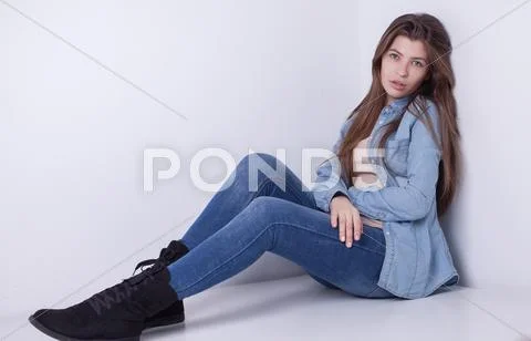 Young beautiful woman studio portrait Stock Photos