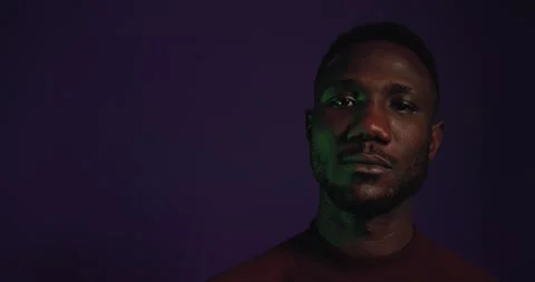 Young Black Man Nodding Head at Camera 库存影片 141196503