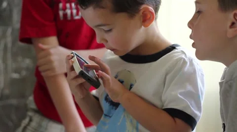 Young boys on smartphone Stock-Footage 40712349