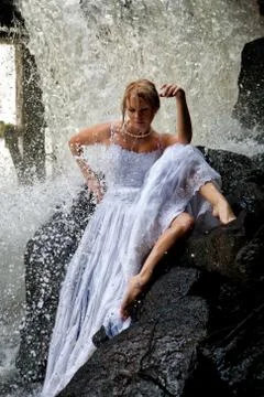 Young Bride On A River Stock-Fotos
