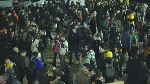 Young Bulgarians protest in a square in the center of Sofia 스톡 동영상 324563319