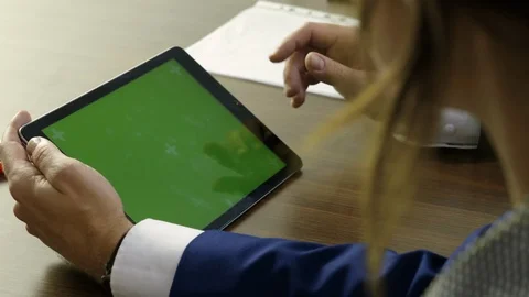 Young businessman working on a tablet. Stock-Footage 101893119