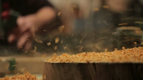 Young carpenter operating the milling machine. Stock-Footage 100765103