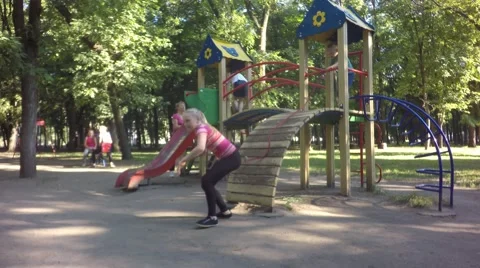 Young children having fun. 库存影片 65263390