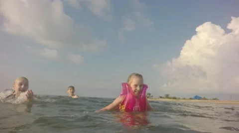 Young children having fun. Slow motion. 库存影片 64751869