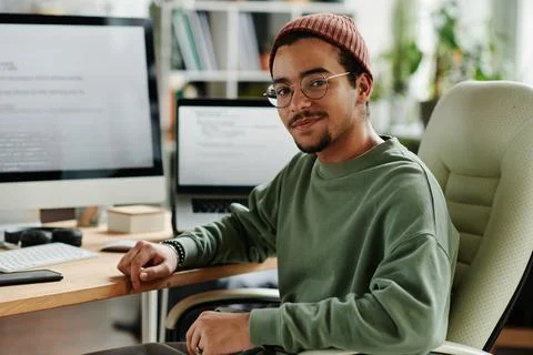 Young confident IT engineer or software developer in casualwear Foto stock