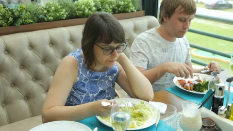 Young couple in cafe Video stock 96094853