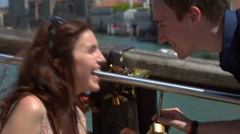 Young couple with lovelock Stock Footage 40105628