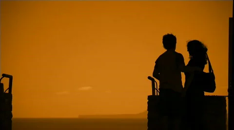 Young couple at sunset 库存影片 751495