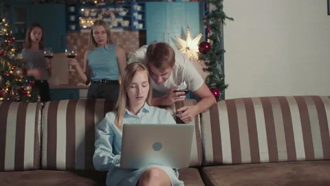 Young Couple Uses Computer Choosing Travel On Website Planning Vacation Trip. Stock-Footage 142659210