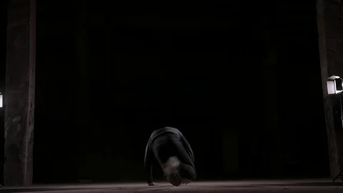 Young dancer dancing break dance, hip hop, street dancing in the studio, isolate Video stock 121515044