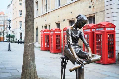 Young Dancer statue Stock Photos