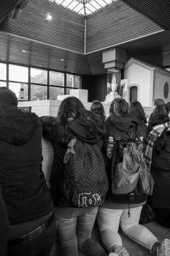 Young devoted pilgrims Stock-Fotos