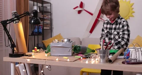 Young engineer. Boy passionate about electronics. DIY kid. Inventions and Stock-Footage 172566648
