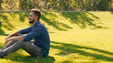 Young father having fun with his daughter on a green meadow Stock-Footage 70818805