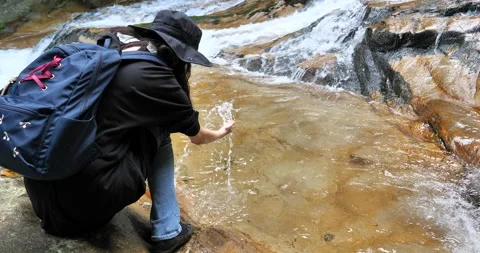 Young female at fall Vídeos de archivo 219936744