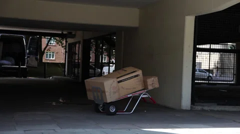 Young female jumping 스톡 동영상 35400196