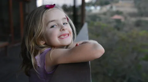 Young girl looking at view Video stock 53089031