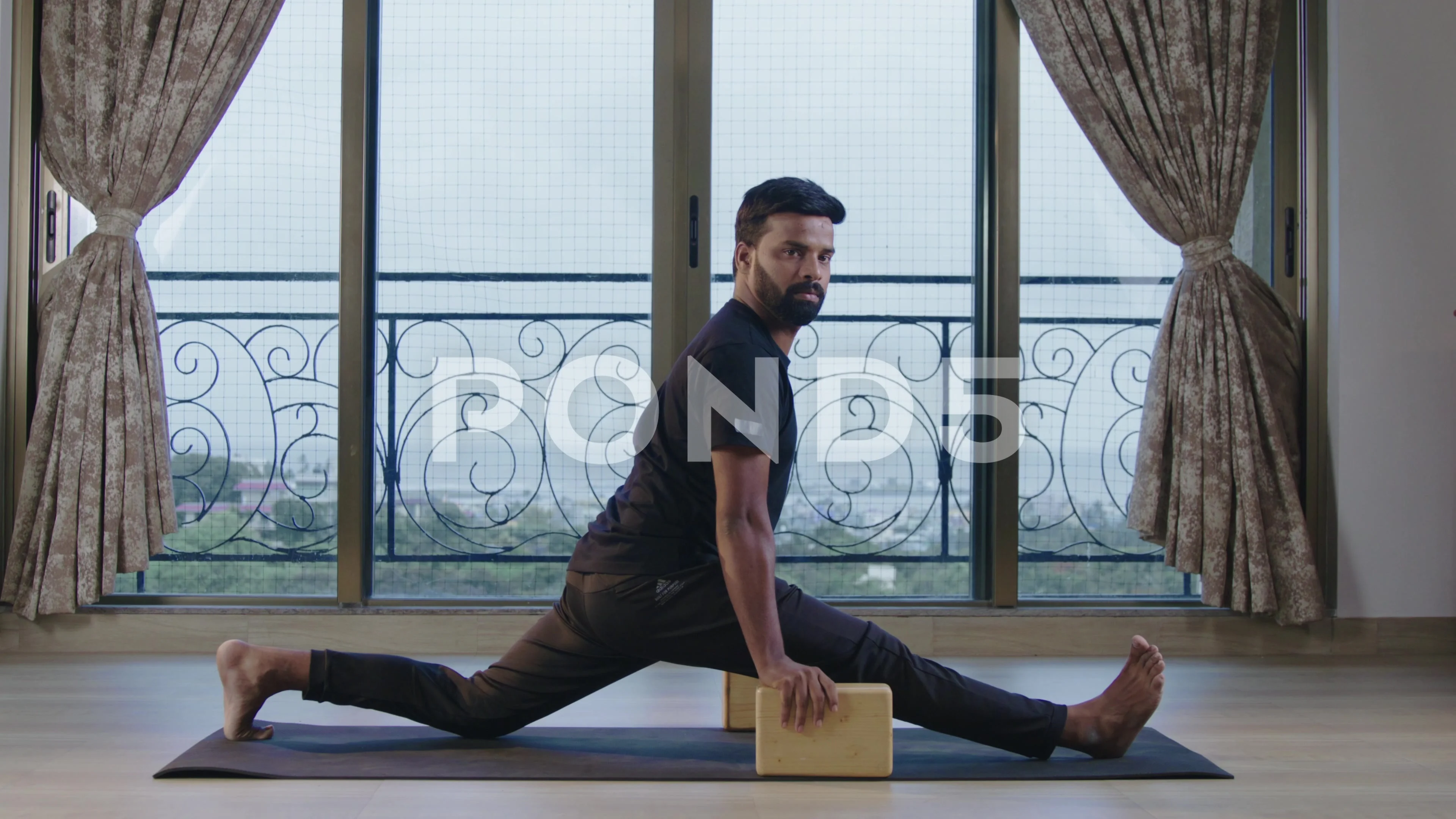 Young Female Is Standing At Half Frog Pigeon Pose. Athletic Woman In Black  Uniform Is Practicing Yoga, Meditating In Ardha Bheka Kapotasana Posture At  Fitness Studio. Healthy Lifestyle Concept. Stock Photo, Picture