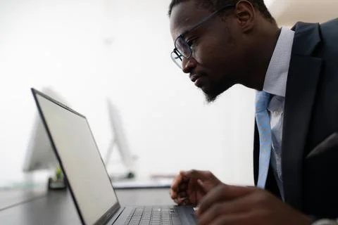 Young it-engineer Senior Programmer of African Foto stock