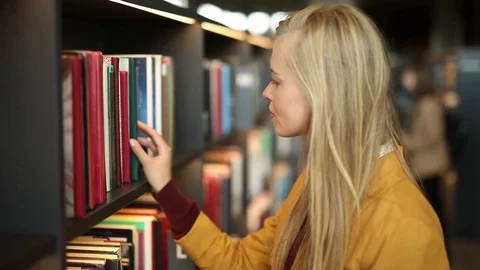 Young lady learning Video stock 80959208