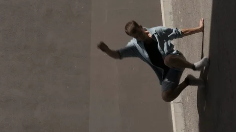Young male dancer dancing various dance moves freestyle. Video stock 116375279