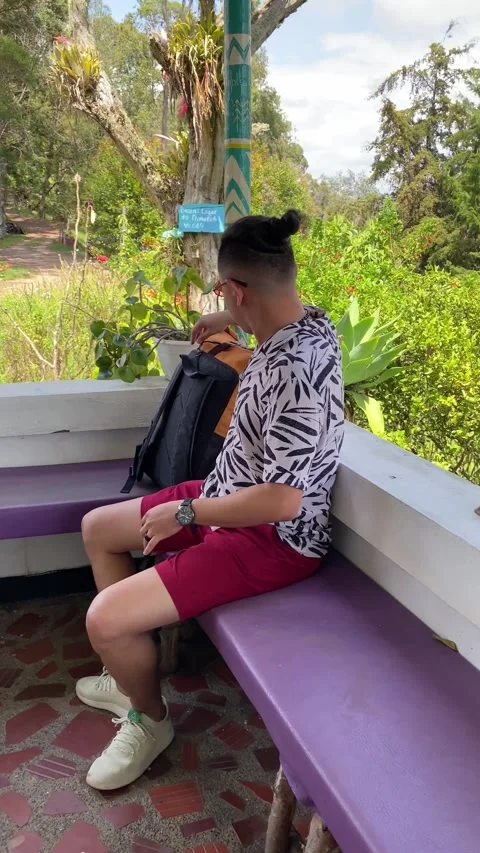 Young man arriving at hotel reception Видео 231931753