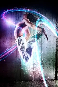 Young man dancer jumping Stock-Fotos