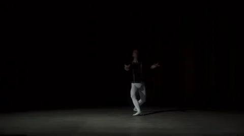 Young Man Dancing Ballet Vídeo Stock 68186562