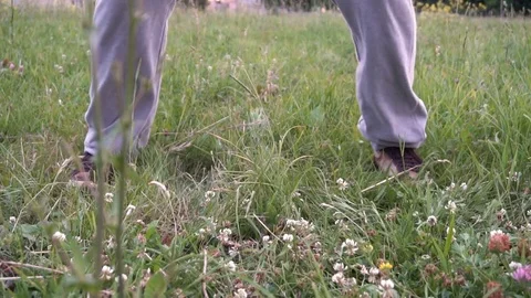Young man doing morning exercises in the stadium Video stock 76966550