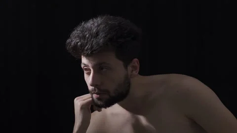 Young man with mental disorders is thoughtful. Vídeos de archivo 222492902