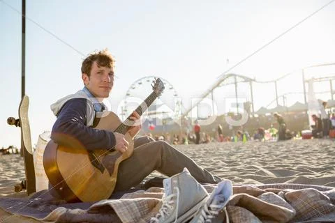 Young Man Playing Guitar, Santa Monica Pier, Santa Monica Beach, Us