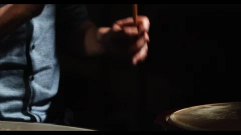 Young man rolling the drums 動画素材 108371309