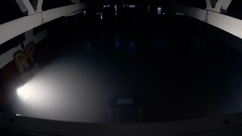 Young man slam dunks from trampoline in slow motion Video stock 123520647