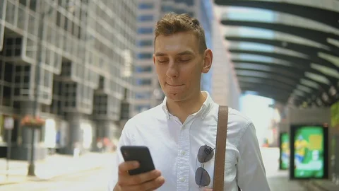 A young man is at a stop in Chicago Stock Footage 101602170
