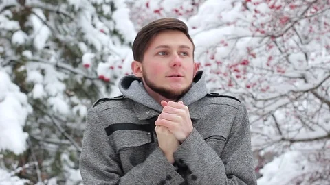 The young man is trembling with cold. Subcooling Stock Footage 82704957