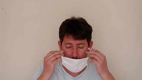 Young man using respirator machine for breathing. Video stock 132879803