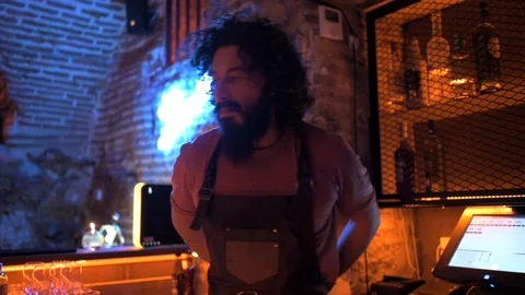 Young man, working in bar Stock-Footage 126909283