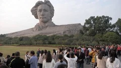 People Visit Young Mao Zedong Statue In Stock Video Pond5