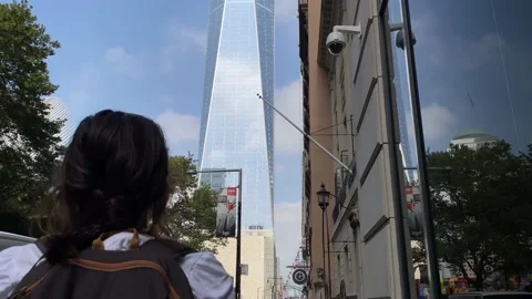 Young mother with two children visiting new york manhattan Stock Footage 228302946