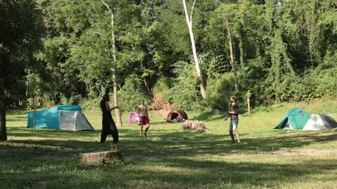 Young people having fun in the camp 動画素材 93710698