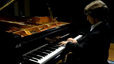 Young pianist classical execution Haydn4 Video stock 71222778