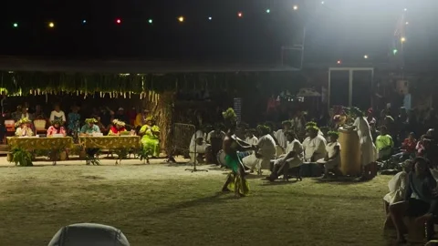 Young polynesian man dancing his culture in front of people Stock-Footage 201489255