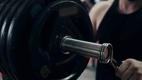 Young powerlifter in gym 動画素材 148296150