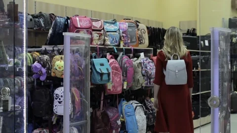 Young pretty girl, shopping, mall Stock Footage