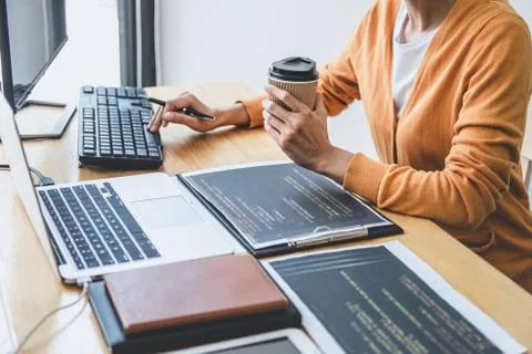 Young Professional programmer working at developing programming and website w Stockfoto's