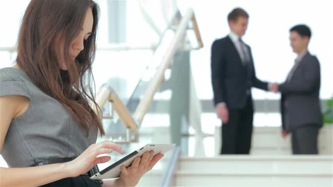 Young professionals engaged in dynamic business discussions Stock Footage 311814561