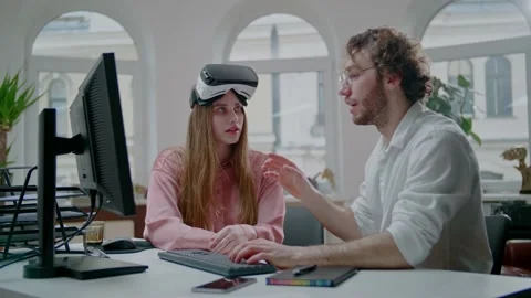 Young Programmers Enjoy Virtual Reality Headset Possibilities. Work from Home. 스톡 동영상 131029118